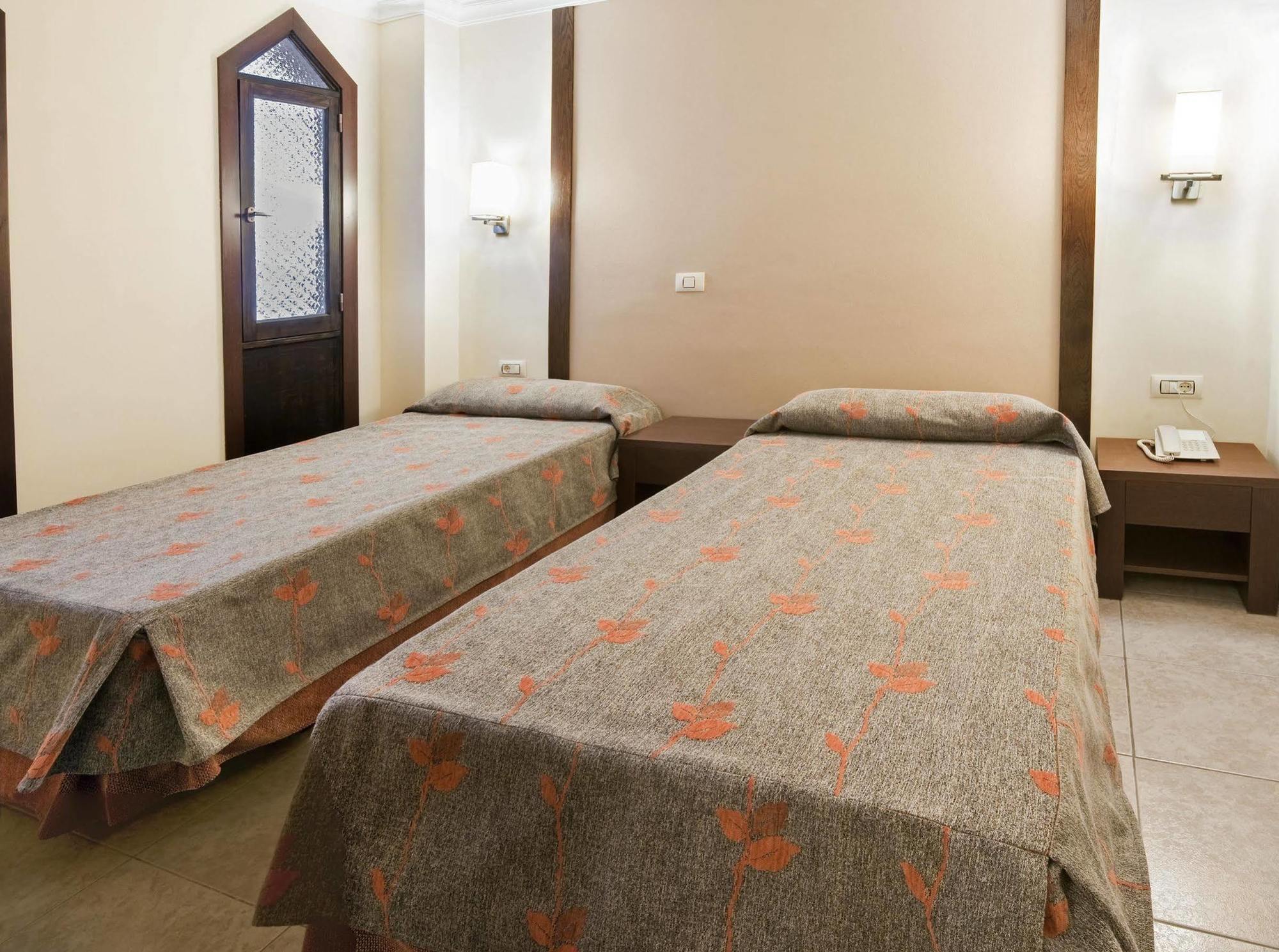 Kn Aparthotel Columbus Playa de las Americas  Ngoại thất bức ảnh